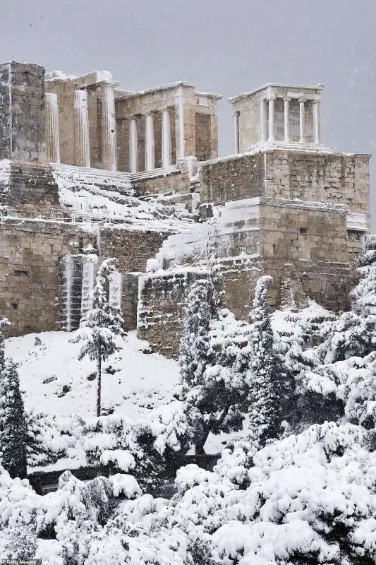 neve in grecia 9