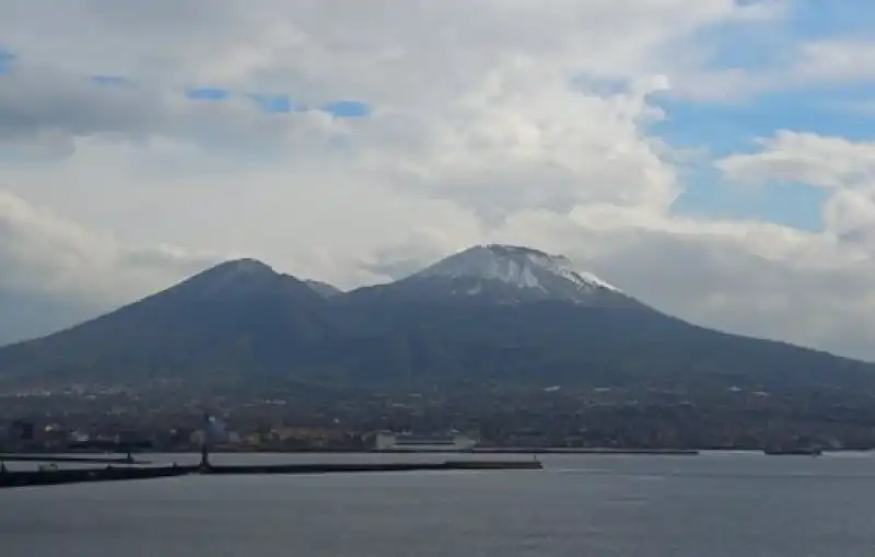 neve vesuvio napoli