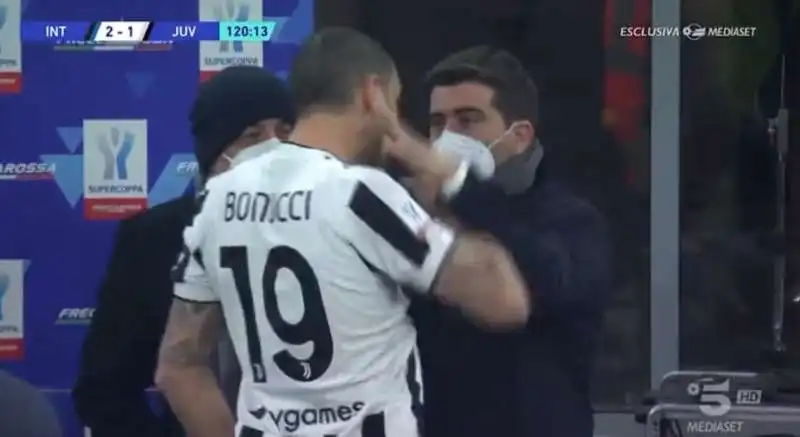 rissa tra bonucci e il segretario interista 2