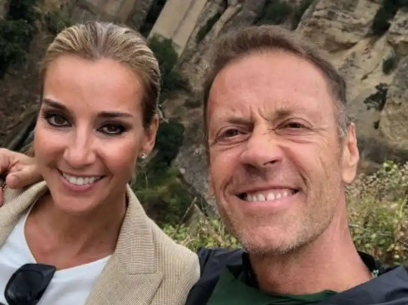 rocco siffredi e la moglie su novella 2000