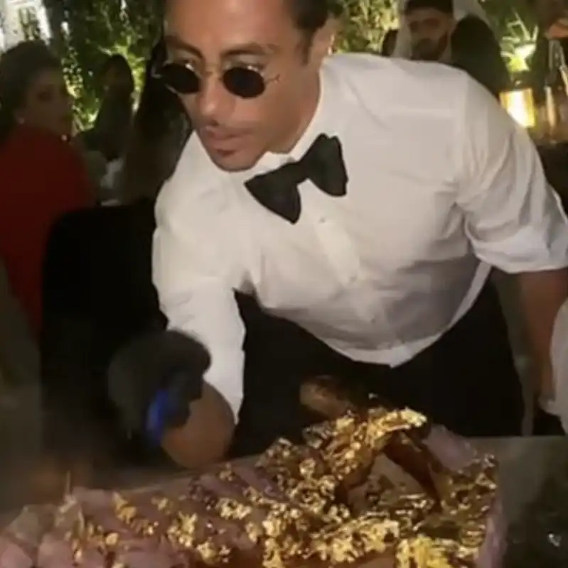 salt bae bistecca oro 1