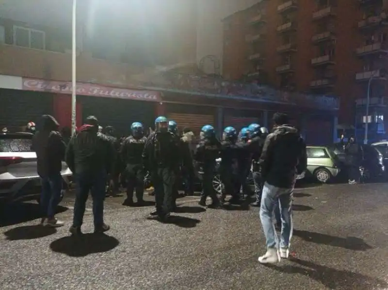 scontri durante lo sgombero di casapound 6