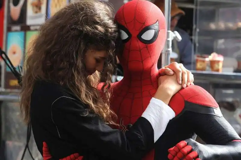 zendaya tom holland   spider man no way home 