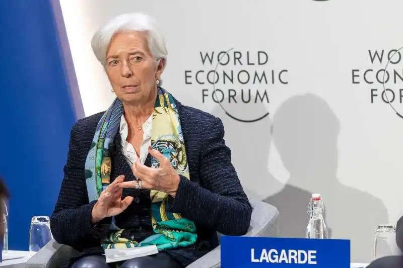 christine lagarde davos 2 