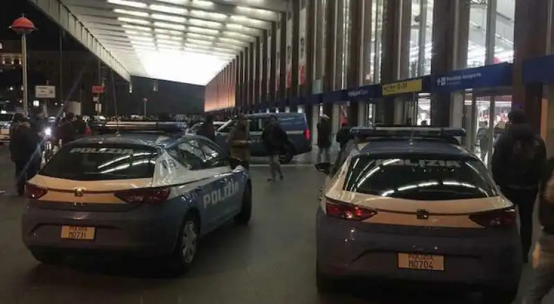 CONTROLLI POLIZIA TERMINI