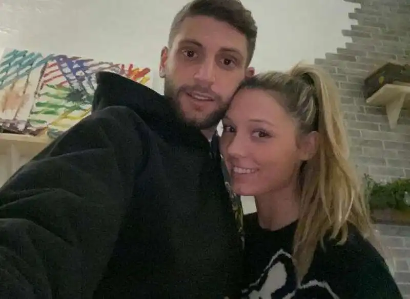 domenico berardi e la moglie francesca fantuzzi 2