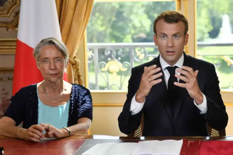 emmanuel macron e Elisabeth Borne 