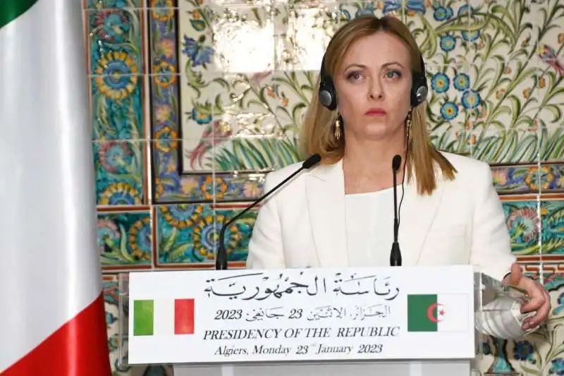 GIORGIA MELONI IN ALGERIA