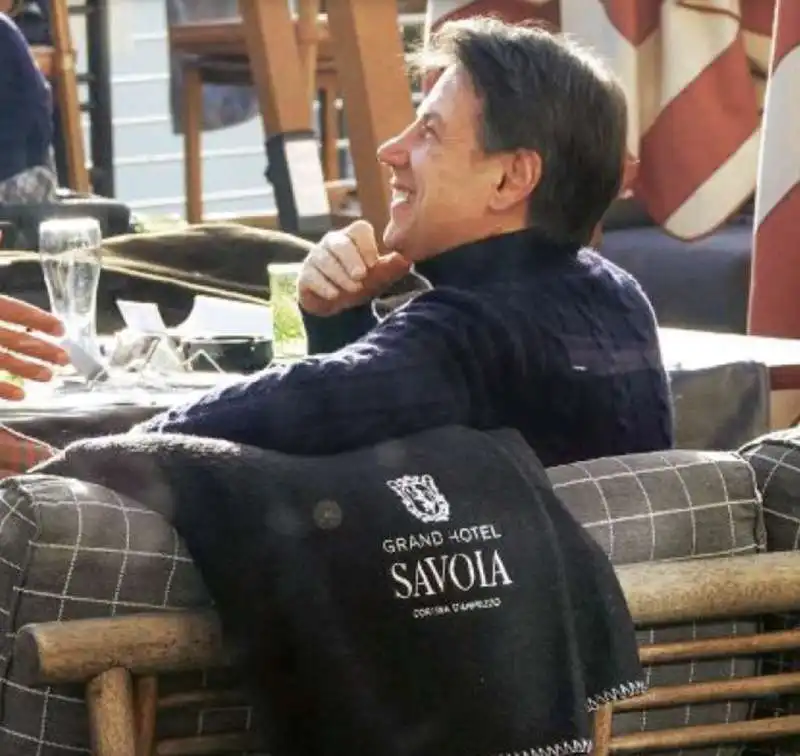 giuseppe conte al grand hotel savoia di cortina foto chi 