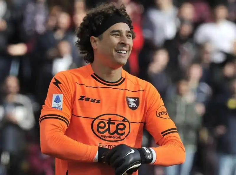 guillermo ochoa 