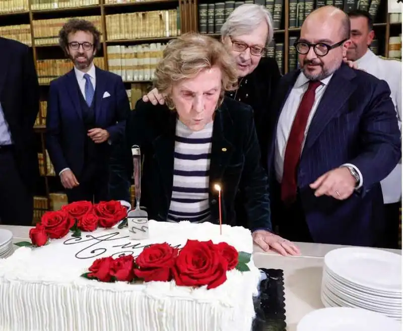 liliana cavani festeggiamento 90 gennaro sangiuliano vittorio sgarbi2