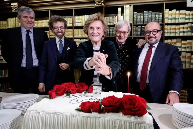 LILIANA CAVANI FESTEGGIAMENTO PER I 90 ANNI CON VITTORIO SGARBI E GENNARO SANGIULIANO