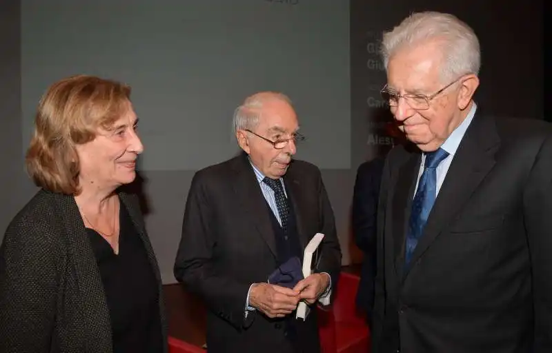 marina biagi  giuliano amato  mario monti  foto di bacco