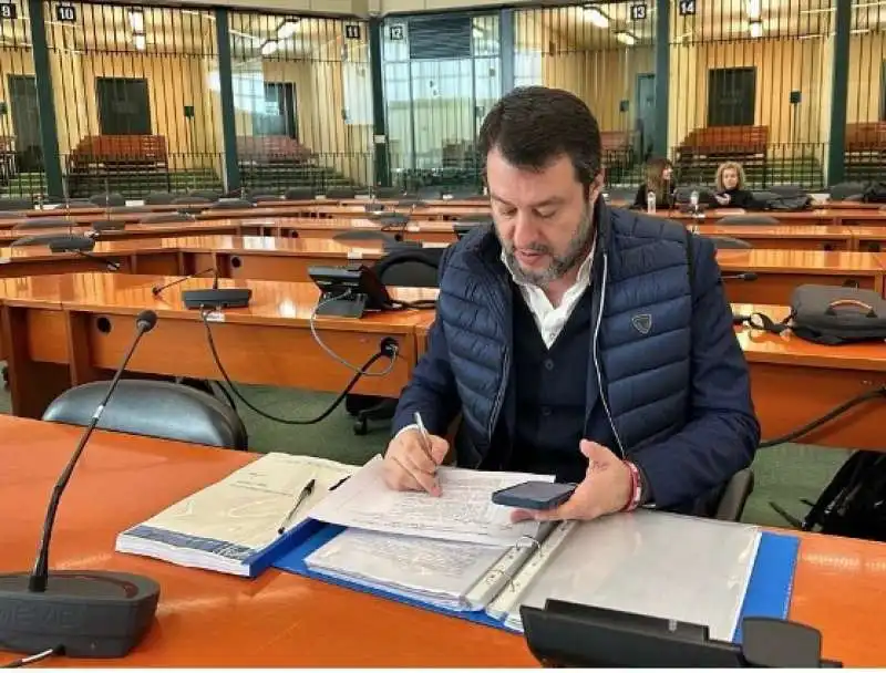 MATTEO SALVINI AULA PER IL PROCESSO OPEN ARMS