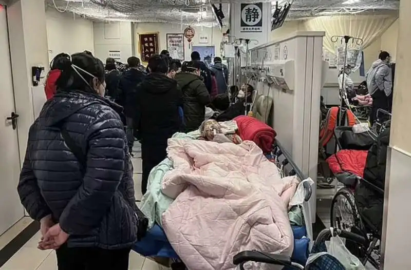 ospedale pechino pieno di malati covid  1