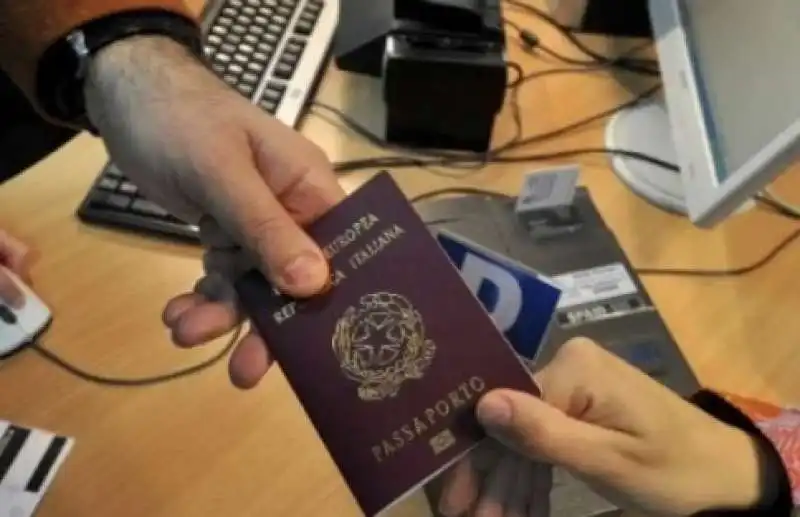  passaporto 4