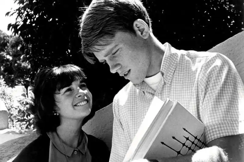 ron howard e cindy williams in american graffiti 1