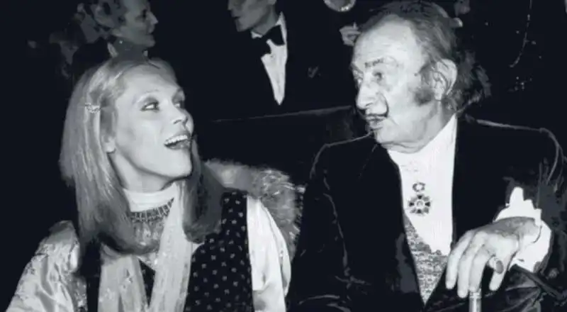 SALVADOR DALI E AMANDA LEAR 