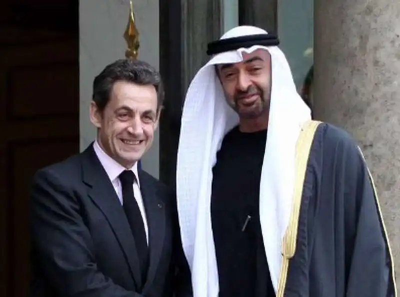 Sarkozy e Mohammed bin Zayed