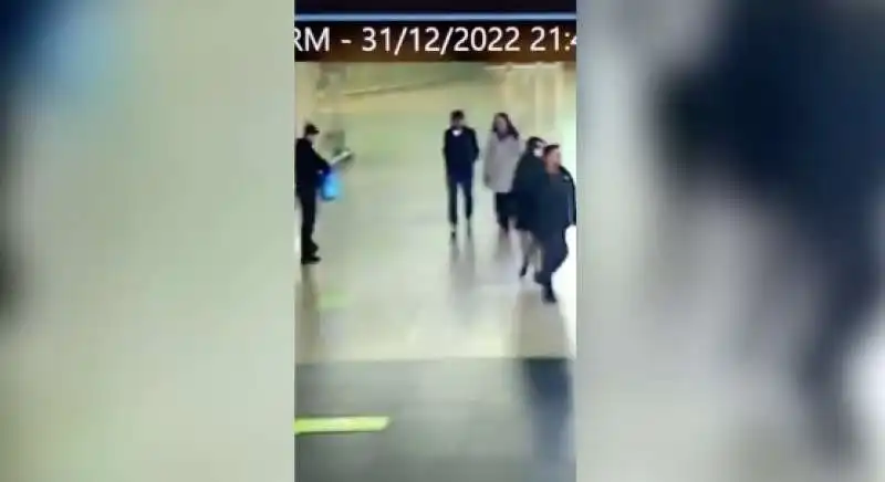 TURISTA ISRAELIANA ACCOLTELLATA ALLA STAZIONE TERMINI