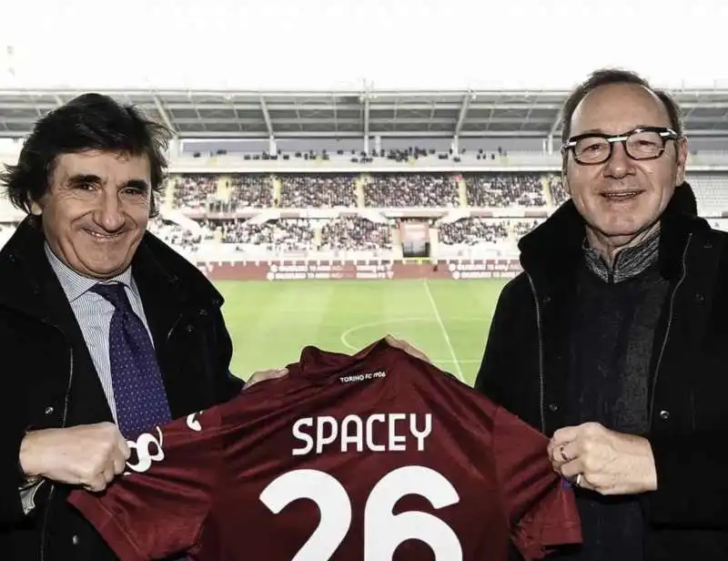 URBANO CAIRO E KEVIN SPACEY ALLO STADIO A TORINO

