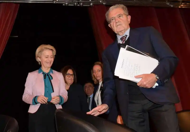 ursula von der leyen  lucia annunziata  romano prodi  foto di bacco