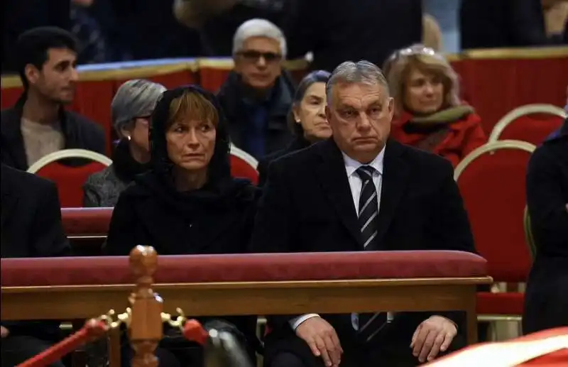 viktor orban a san pietro per la veglia a ratzinger 