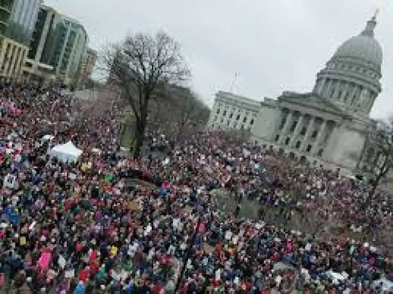 womens march a madison per il diritto all aborto 7