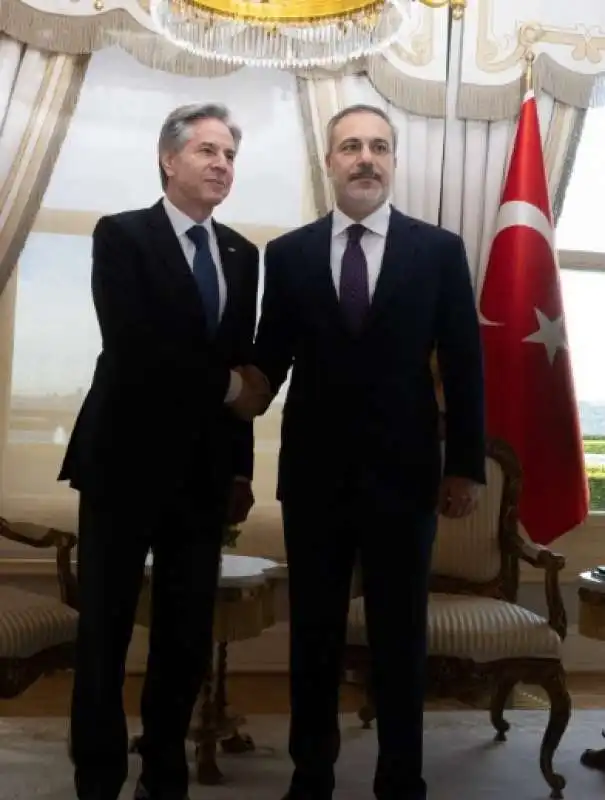 antony blinken e Hakan Fidan 