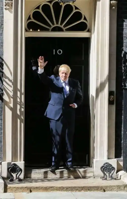 boris johnson a downing street 3