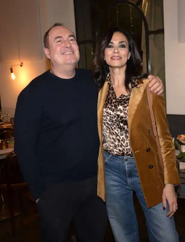 giulio violati con la moglie maria grazia cucinotta  foto di bacco