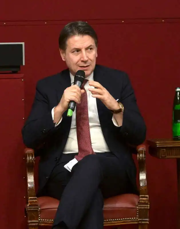 giuseppe conte  foto di bacco (2)