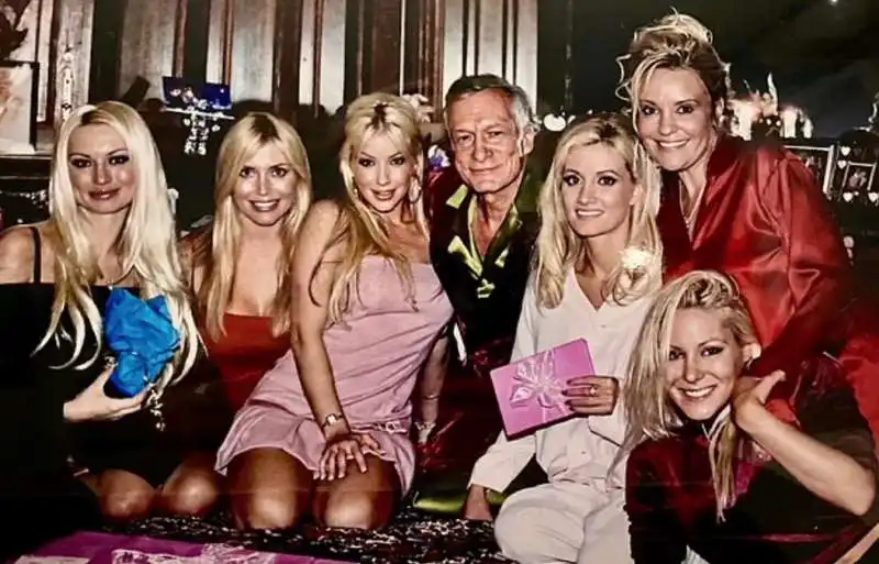 hugh hefner e le conigliette  1