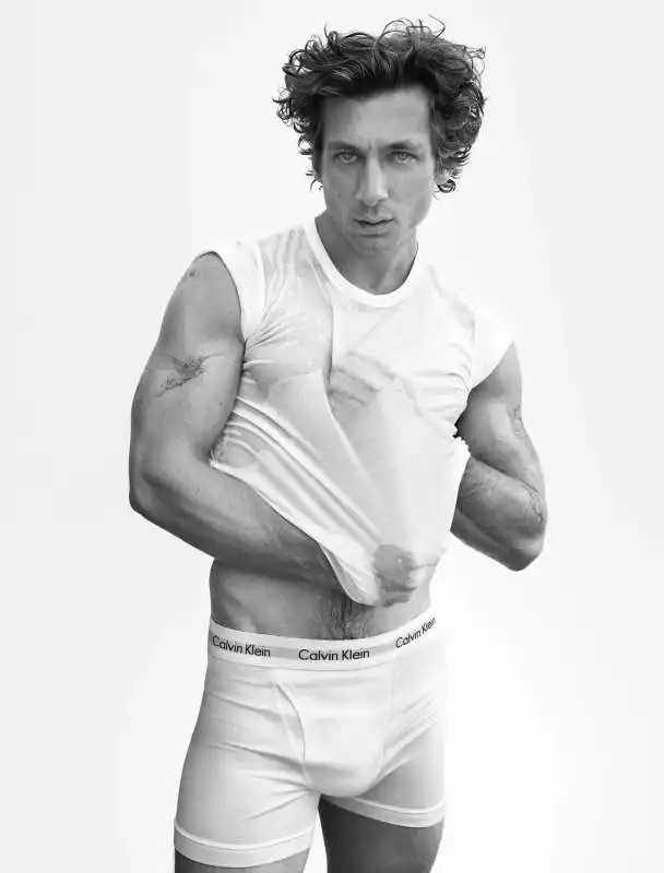 jeremy allen white calvin klein 1