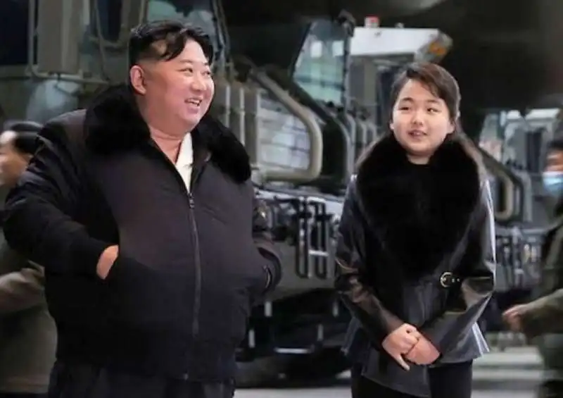 KIM JONG UN E LA FIGLIA KIM JU AE