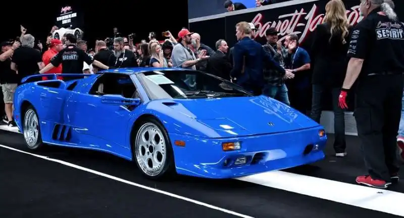 LA LAMBORGHINI DIABLO VT ROADSTER APPARTENUTA A DONALD TRUMP. 