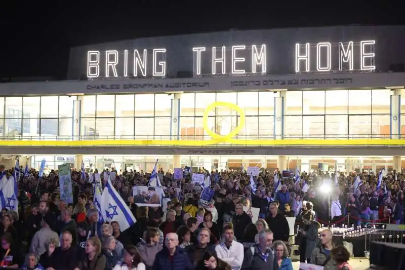 manifestazione contro netanyahu in israele    4