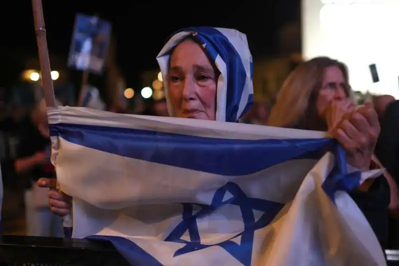 manifestazione contro netanyahu in israele    5