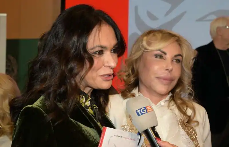 maria grazia cucinotta  mariastella giorlandino  foto di bacco