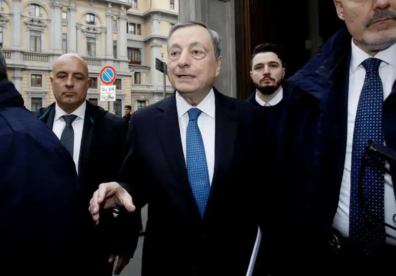 mario draghi al vertice ert a milano   3