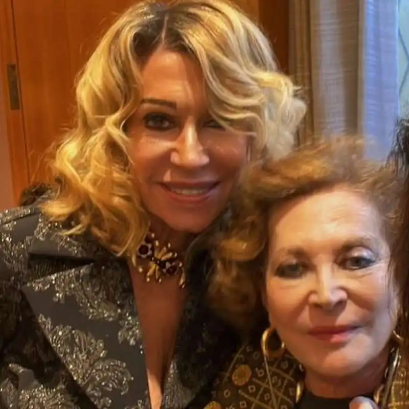 melania rizzoli   raffaella curiel   compleanno laura morino teso 