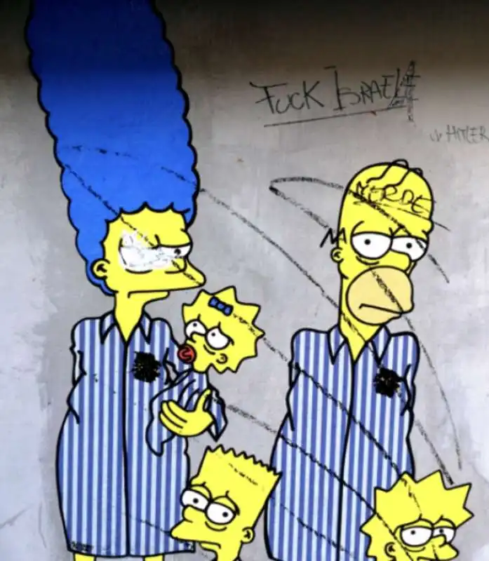 MURALE DEI SIMPSON DEPORTATI VANDALIZZATO A MILANO