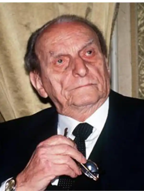 NORBERTO BOBBIO