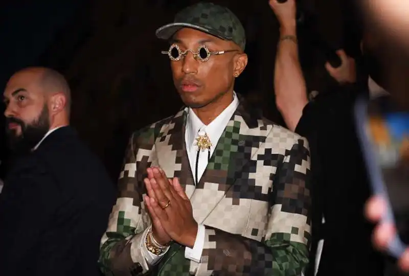 PHARRELL WILLIAMS 