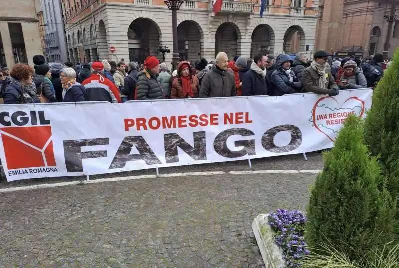 protesta contro giorgia meloni e ursula von der leyen a forli   1