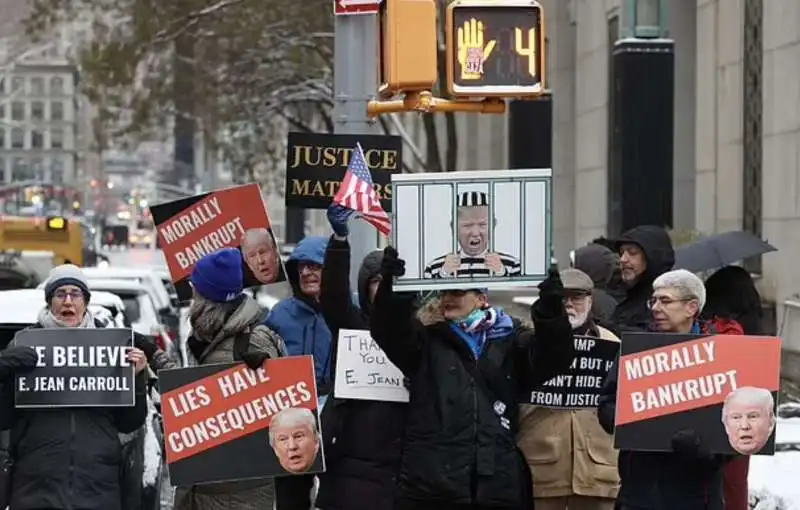 proteste contro donald trump a new york 