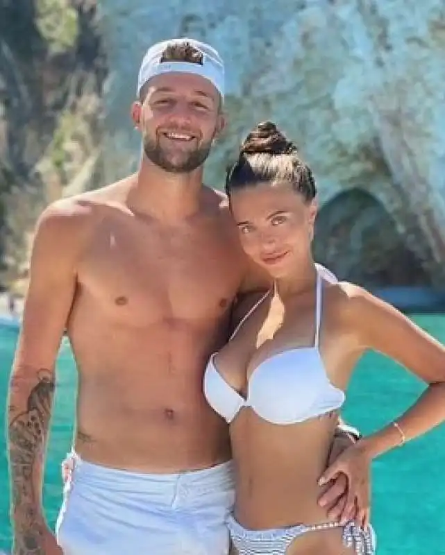 sergej milinkovic savic e la moglie natalia ilic 