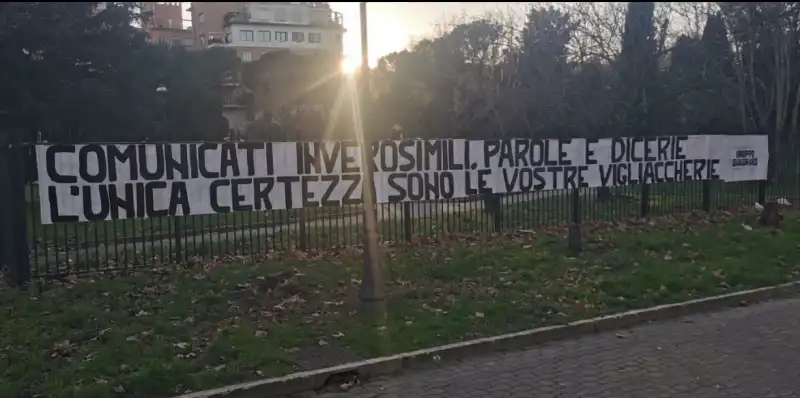 STRISCIONE TIFOSI DELLA ROMA