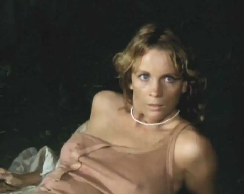 tisa farrow in l'ultimo cacciatore  2