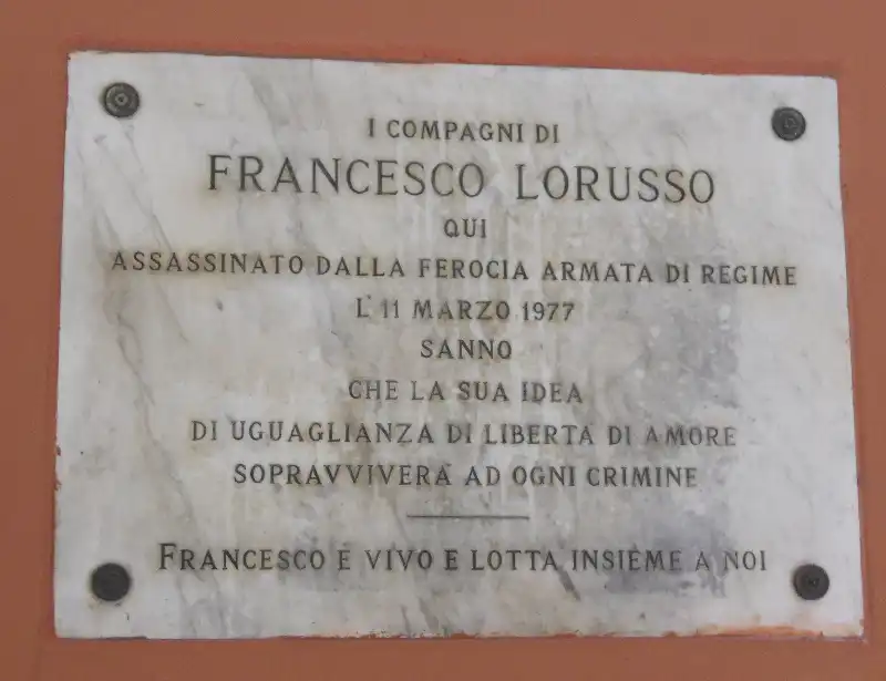 bologna, la targa per francesco lorusso